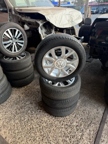 JOGO DE RODAS VW + PNEUS ARO 15 