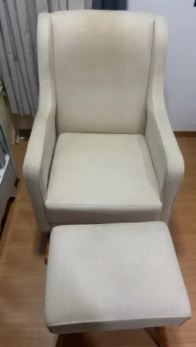 Vendo Poltrona amamentação com apoio de pé