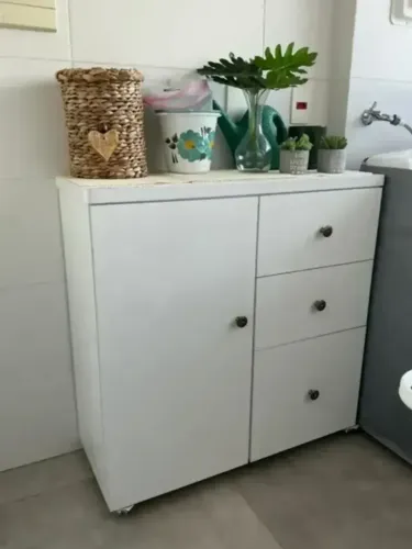 Armário Multiuso Branco com Gavetas