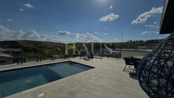 Casa com design biofílico no Alphaville em Juiz de Fora (MG)