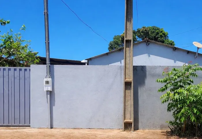 LEIA COM ATENÇÃO ALUGO CASA NO BAIRRO VITÓRIA RÉGIA VG VALOR: 1050,00+ CALÇÃO