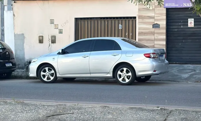 Toyota Corolla XLI 1.8/1.8 Flex 16V Aut. 2012