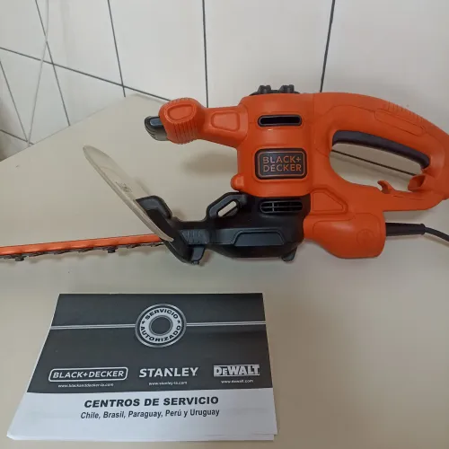 Aparador de Cerca Viva Black decker 220V