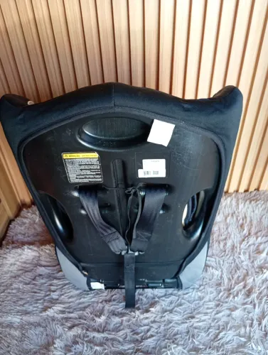 Cadeirinha de carro 9 a 36kg, aceito cartão 