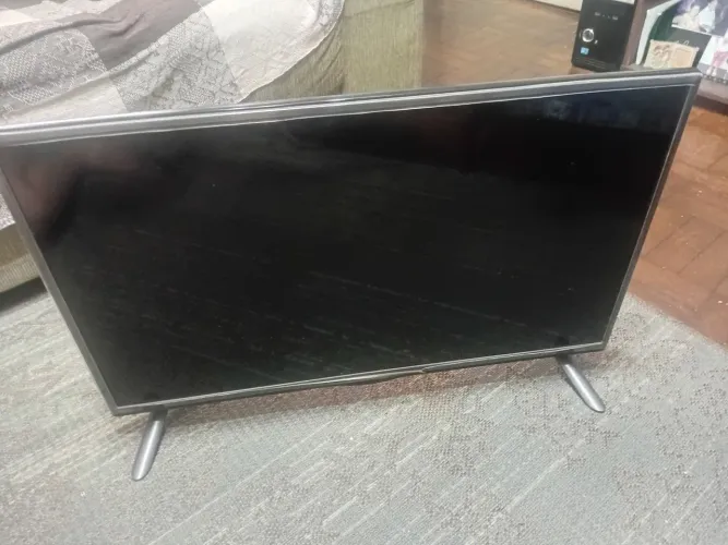 TV 32 pol LG