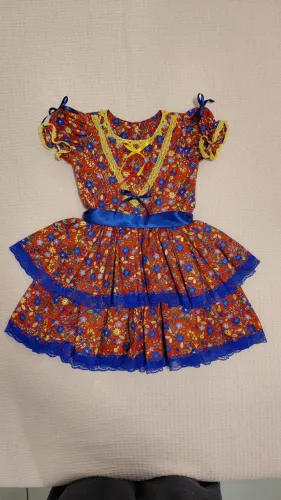 Vestido caipira infantil para festa junina