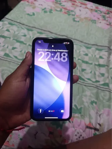 lphone 11, 72% de bateria