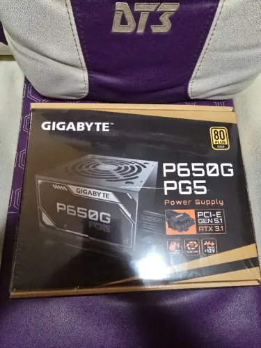 Fonte 650w Gigabyte P650G PG5,ATX 3.1,PCIe 5.1,80 Plus Gold - Lacrada - 5 anos de garantia