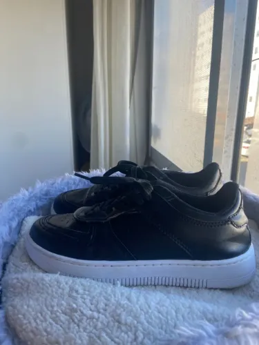 TÊNIS PRETO ANACAPRI