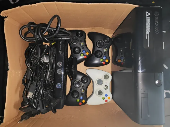 Xbox 360 super slim - Para Colecionador