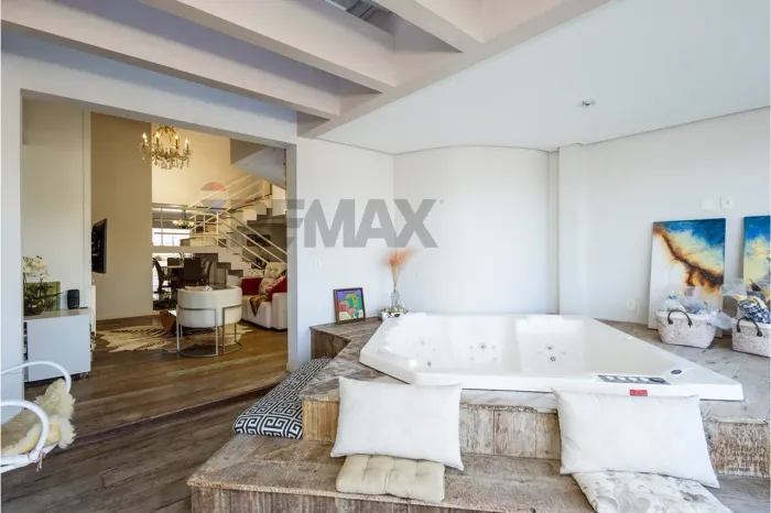 Casa à venda no João Paulo | 596 m² | Espaço, conforto e lazer completo.