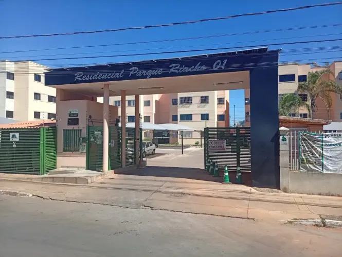 Oportunidade!  02 quartos no condomínio 01 excelente localização,