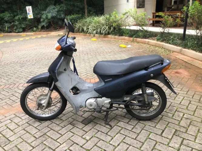 Honda C 100 Biz-es 2004