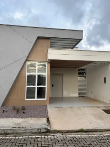 Vende-se casa no Condomínio Bétel