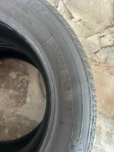 Pneu aro 16 em estado de novo 