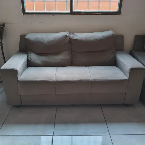 Vendo sofá 3 lugares