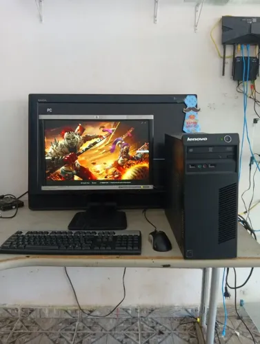 Vendo um Pc completo core i3 4 geração 8gb memória HD 500gb placa de vídeo 1gb monitor 19 