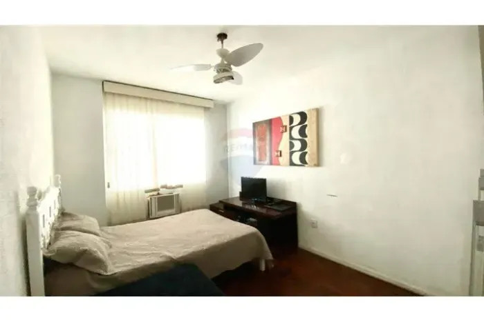 Casa de Condomínio em Jacarepaguá