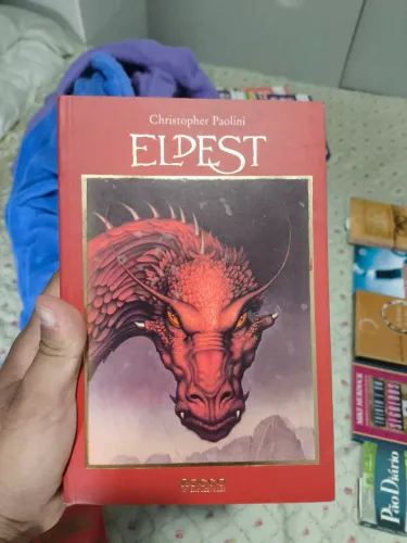 Livros variados - 25 cada