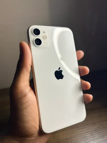 IPHONE 11 - 64GB - BRANCO