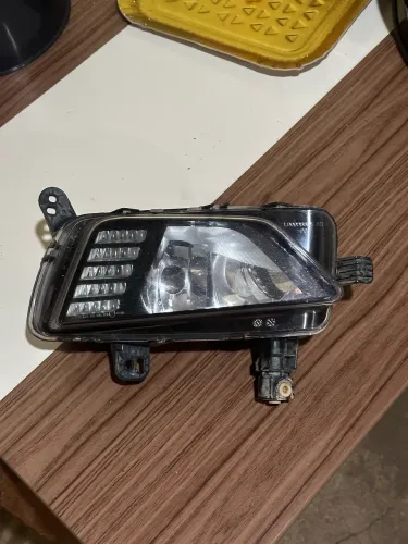 Farol de Milha Polo Virtus 2018 a 2022 com DRL