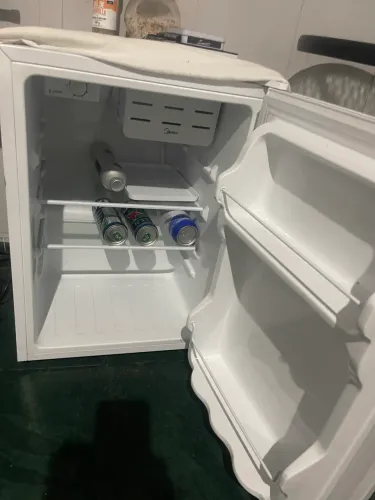 Frigobar midea 67 litros