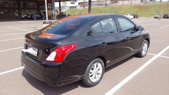 Nissan Versa S 1.0 12V Flexstart 4P Mec. 2017