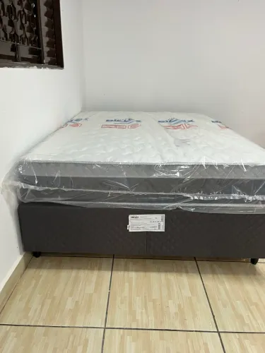 Colchão IBYZA. Casal + Cama Box.