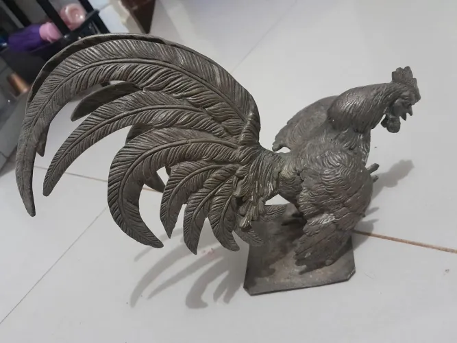 Galo em Bronze