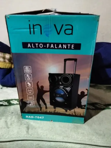 Caixa de som amplificada com fio