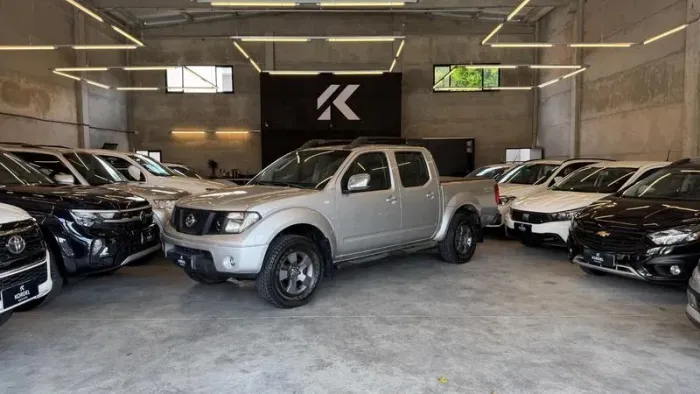 Nissan Frontier LE CD 4X4 2.5 TB Diesel Aut. 2012