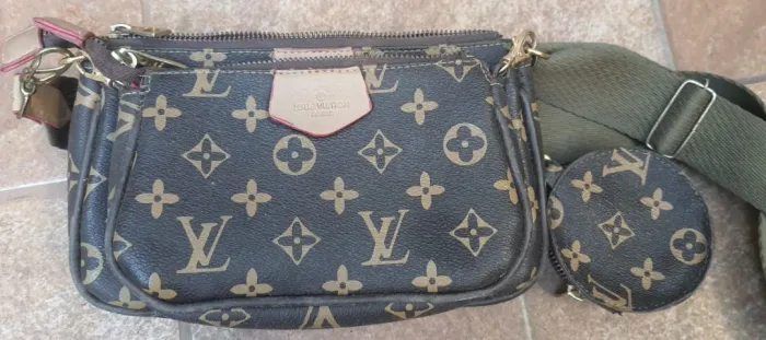 Louis Vuitton Multi Pochette Accessoires