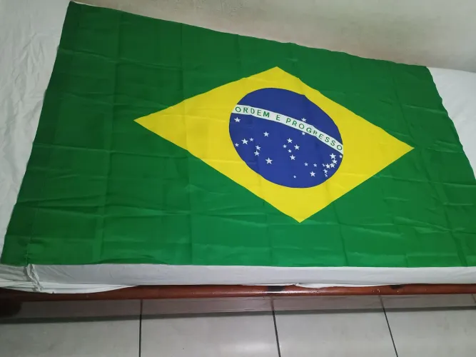 Bandeira do Brasil nova grande