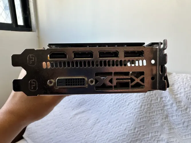 Placa de vídeo RX 570