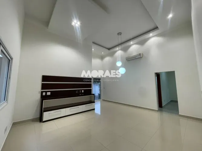 Casa com 3 quartos para alugar, 250 m² por R$ 5.500/mês - Quinta Raniei Green - Bauru/SP