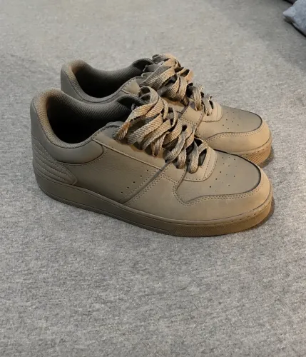 Tênis da zara verde 41