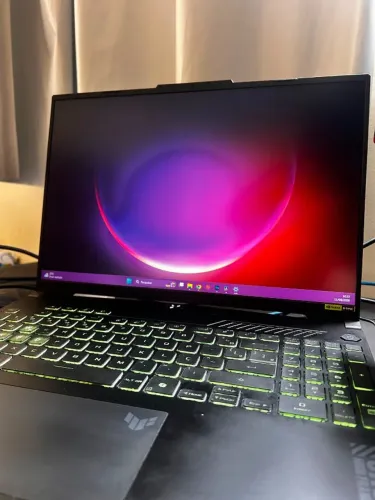 Asus Tuf F16 - 40gb RAM 512 SSD I7-13620H GeForce RTX4050 6GB