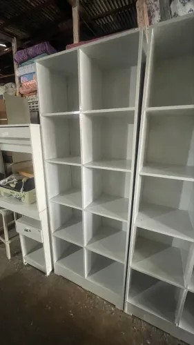 Estante colmeia ou nichos