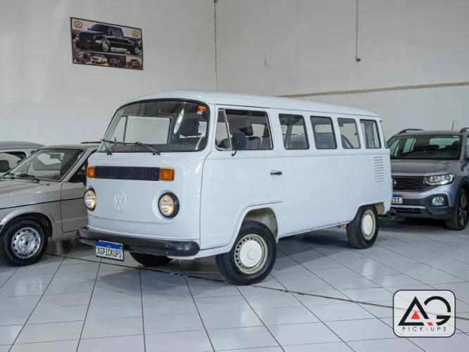 Volkswagen Kombi Standard/ Luxo/ Serie Prata 1995