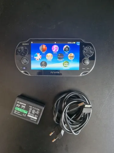 PS Vita OLED + Carregador | Leia a Descrição<br>