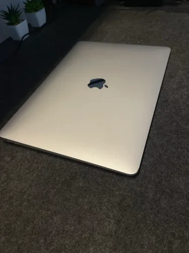 Macbook air m1 8gb