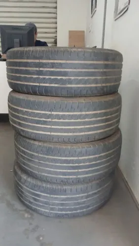 Vendo 110 cada pneu