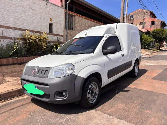 Fiat Fiorino Furgão Work. Hard 1.4 Flex 8V 2P 2018