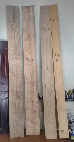 "Lote com 4 Tábuas de Pinus - Ideal para Obra ou Móveis Rústicos