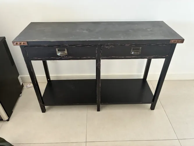 APARADOR EM MADEIRA DE LEI