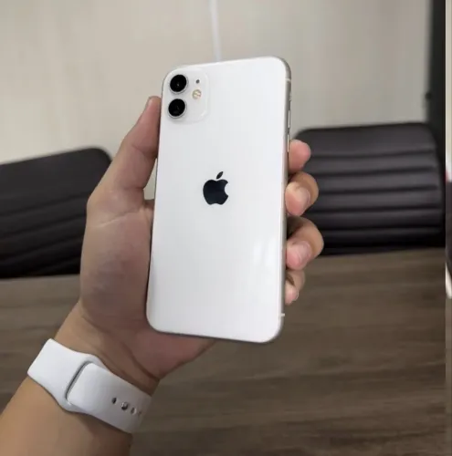 iPhone 11 128G semi novo