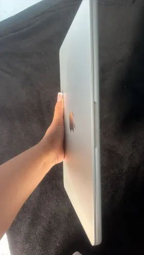 Mac book