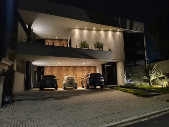 Casa de Alto Padrão à Venda no Condomínio Residencial Sunset - Sorocaba/SP | Porteira Fech