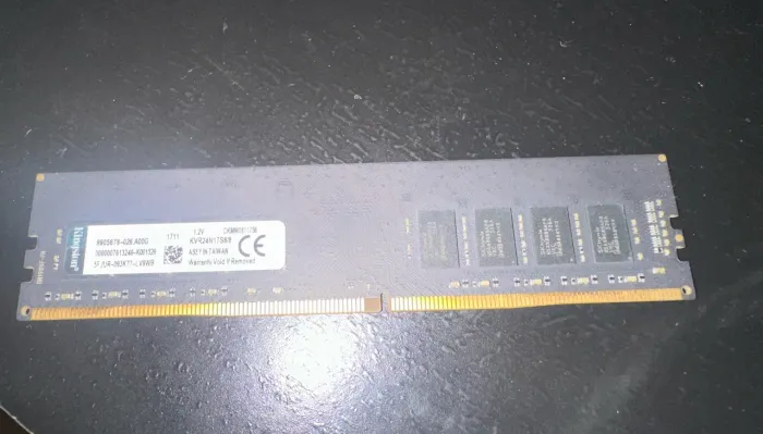 Memória RAM Kingston DDR4 8GB 2400MHz UDIMM para PC Desktop