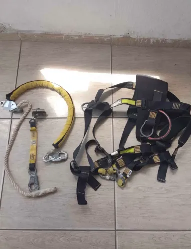 CINTO DE SEGURANÇA POSTE E ALTURAS